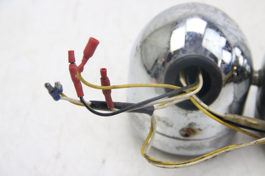 photo de VORDERSCHEINWERFER SUZUKI GSX-F GSX  F 1100 (1988 - 1994) - Details der Befestigungspunkte