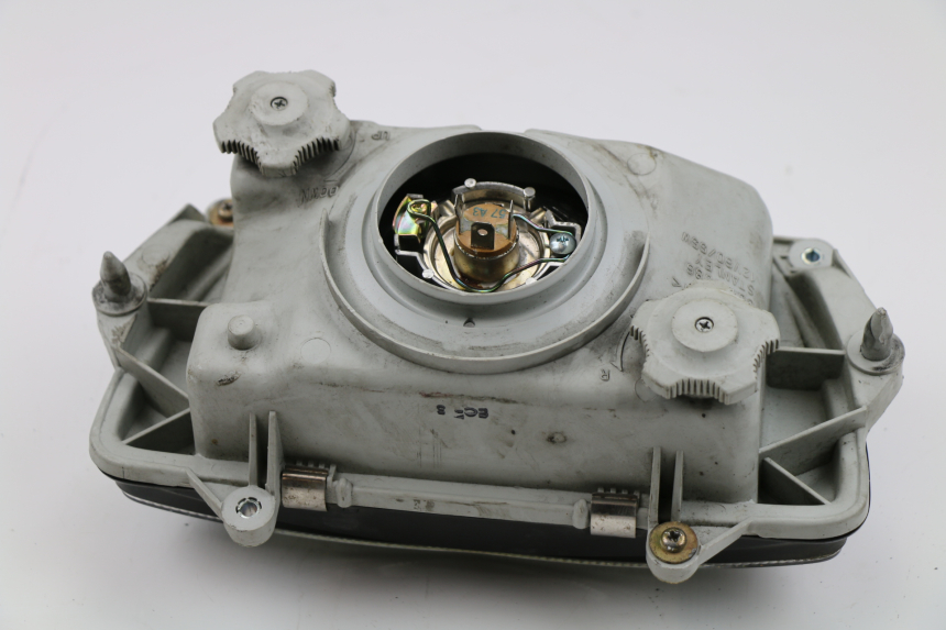 photo de SCHEINWERFER HONDA CBR F 600 (1996 - 1998) - Technische Nahaufnahme