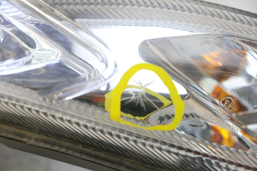 photo de VORDERSCHEINWERFER PEUGEOT KISBEE 2T 50 (2010 - 2017) - Zoom auf Gebrauchszustand