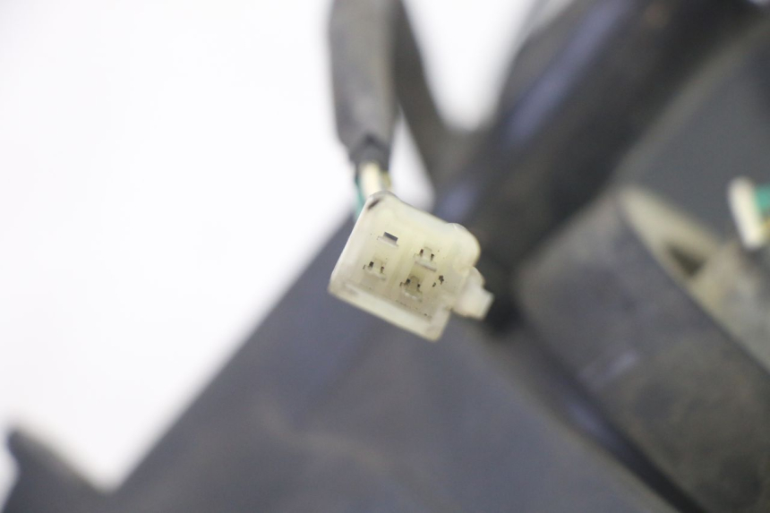 photo de VORDERSCHEINWERFER PEUGEOT KISBEE 4T 50 (2010 - 2017) - Zoom auf Komponenten