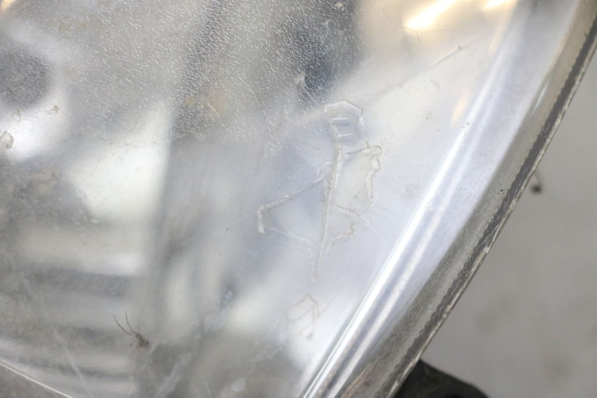 photo de VORDERSCHEINWERFER KYMCO DINK 4T 50 (2007 - 2018) - Fokus auf die Struktur