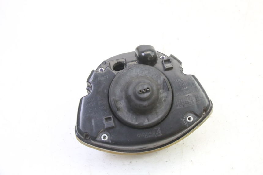 photo de SCHEINWERFER PIAGGIO LIBERTY 4T 50 (2009 - 2015) - Details der Befestigungspunkte