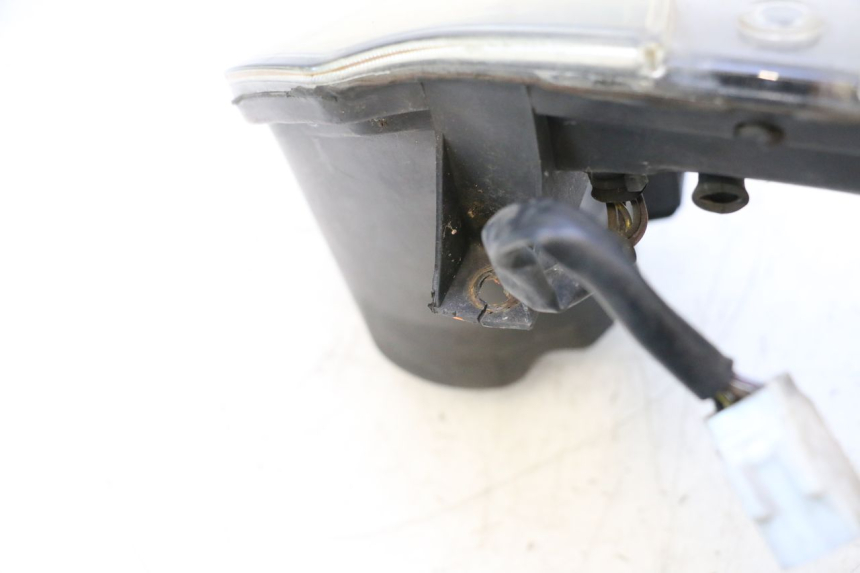 photo de SCHEINWERFER PIAGGIO MP3 RL 250 (2006 - 2010) - Charakteristische Merkmale
