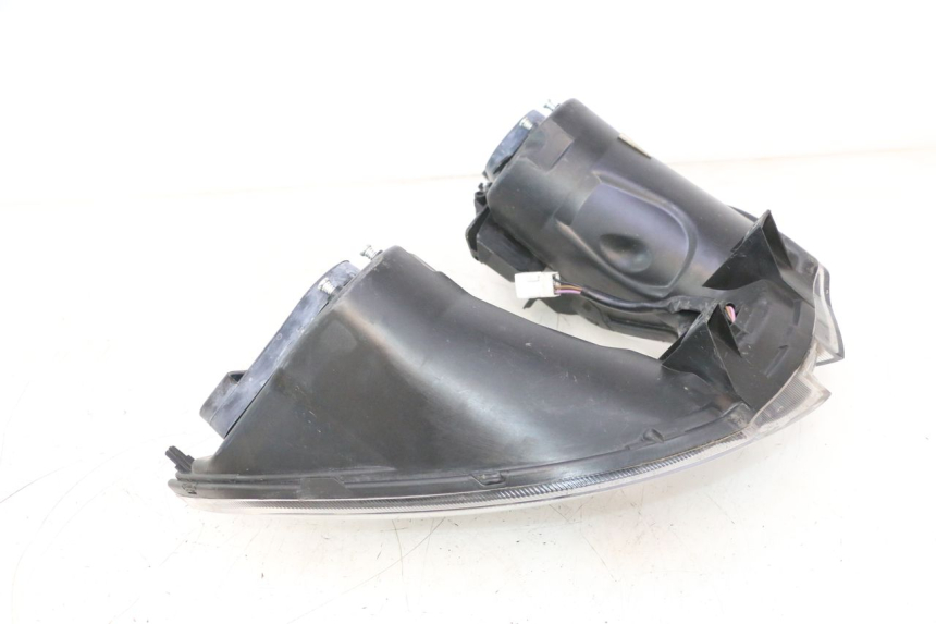 photo de SCHEINWERFER PIAGGIO MP3 500 (2016 - 2018) - Charakteristische Merkmale