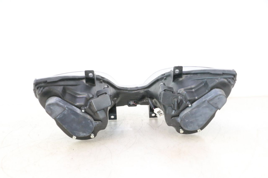 photo de SCHEINWERFER PIAGGIO MP3 500 (2016 - 2018) - Detaillierte Sichtprüfung