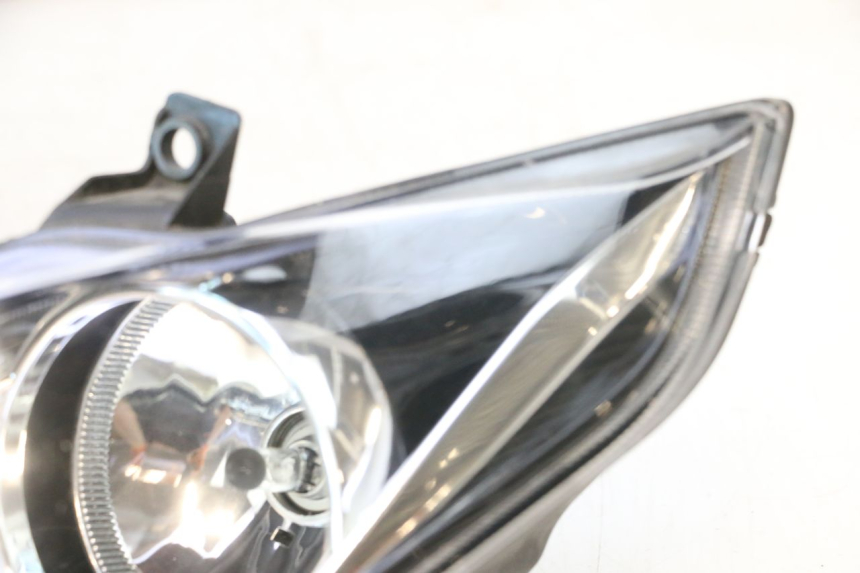 photo de SCHEINWERFER PIAGGIO MP3 500 (2016 - 2018) - Fokus auf die Struktur