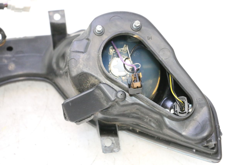 photo de SCHEINWERFER PIAGGIO MP3 125 (2006 - 2014) - Weitere Ansicht des Artikels