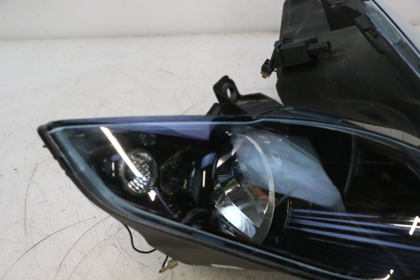 photo de SCHEINWERFER PIAGGIO MP3 125 (2006 - 2014) - Hauptansicht