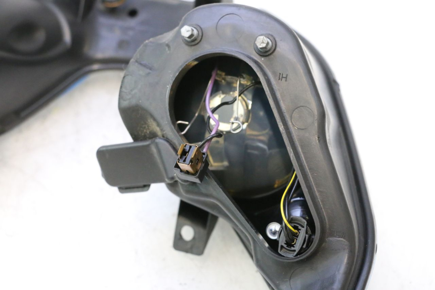 photo de SCHEINWERFER PIAGGIO MP3 125 (2006 - 2014) - Kennzeichnungen und Originalreferenzen