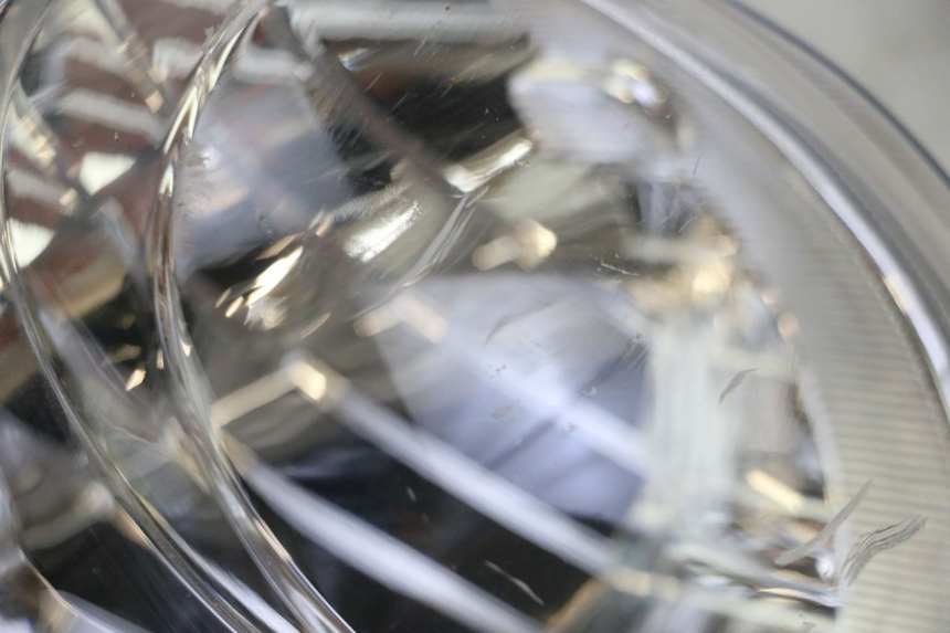 photo de VORDERSCHEINWERFER YAMAHA NEOS NEO'S 4T 50 (2008 - 2016) - Oberflächenzustand und Material