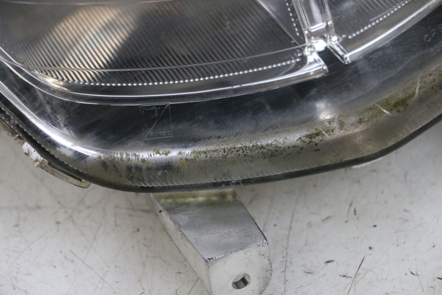 photo de SCHEINWERFER PIAGGIO NEW TYPHOON 50 (2018 - 2021) - Charakteristische Merkmale