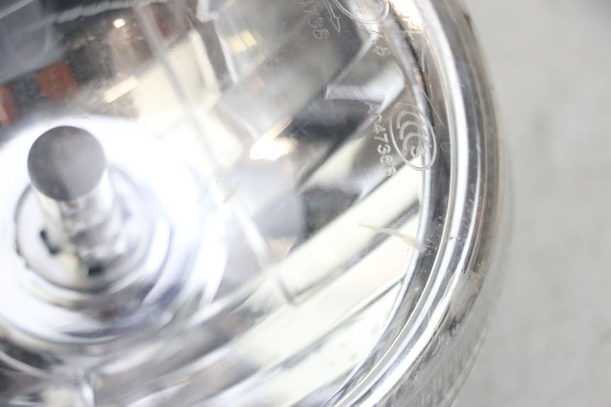 photo de SCHEINWERFER JM MOTORS OLDIES GT 4T 50 (2018 - 2025) - Details der Befestigungspunkte