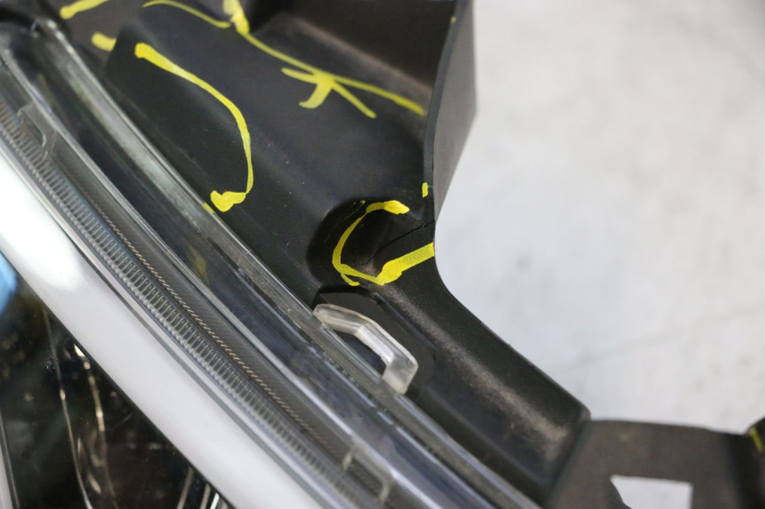photo de SCHEINWERFER JM MOTORS R-MAX TECH 50 (2024 - 2026) - Detailansicht des Bauteils