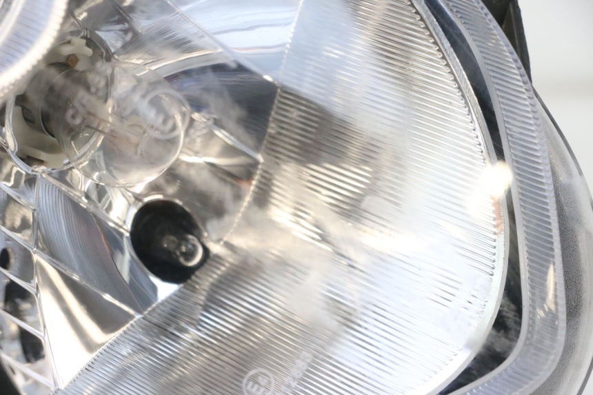 photo de SCHEINWERFER LAZIO RENO 50 (2016 - 2021) - Details der Befestigungspunkte