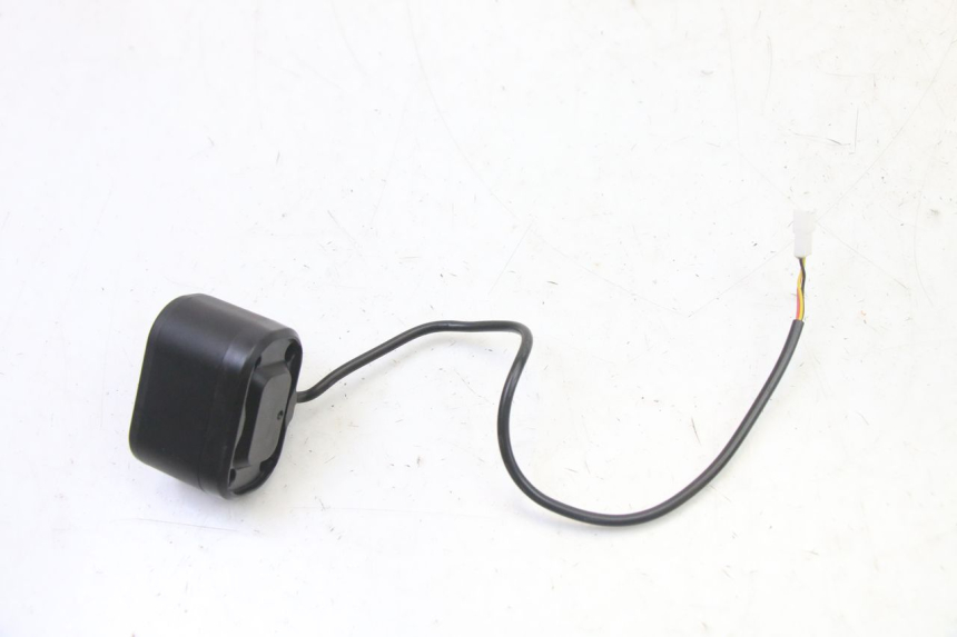 photo de SCHEINWERFER PUNK ELECTRIC RIDER 1 - Zoom auf Gebrauchszustand