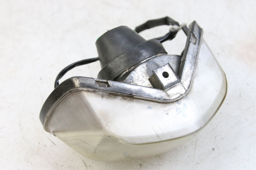 photo de SCHEINWERFER JM MOTORS SANTANA 50 (2014 - 2023) - Details der Befestigungspunkte