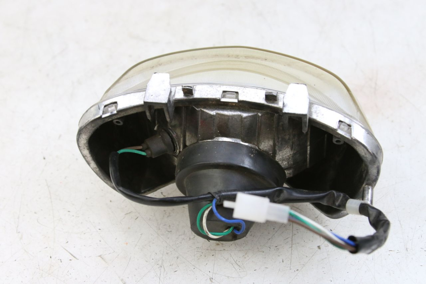 photo de SCHEINWERFER JM MOTORS SANTANA 50 (2014 - 2023) - Oberflächenzustand und Material