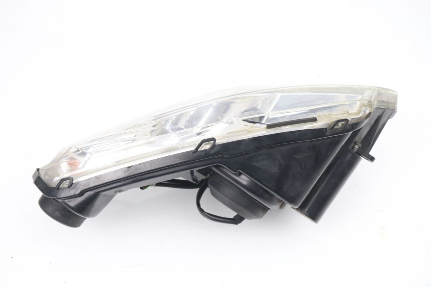 photo de SCHEINWERFER PEUGEOT SATELIS 125 (2010 - 2012) - Detaillierte Sichtprüfung