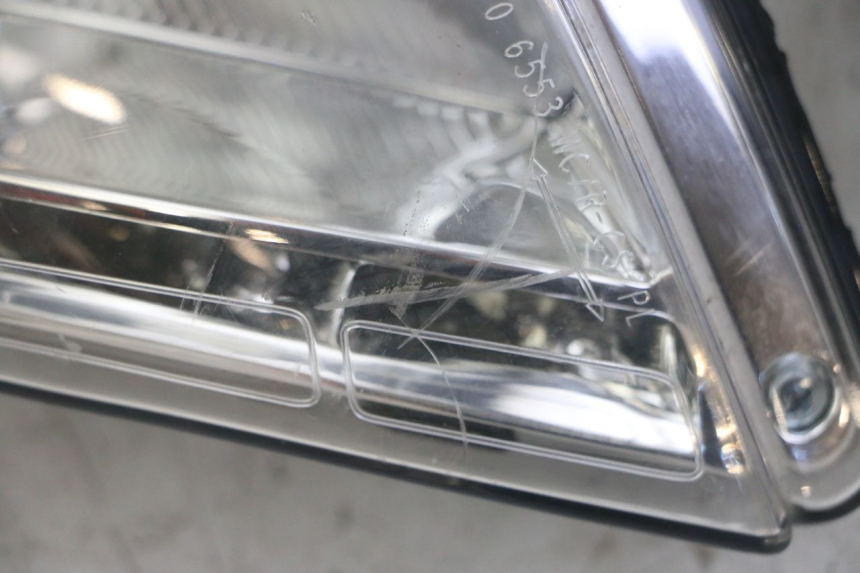 photo de SCHEINWERFER PEUGEOT SATELIS 125 (2013 - 2018) - Detailansicht des Bauteils