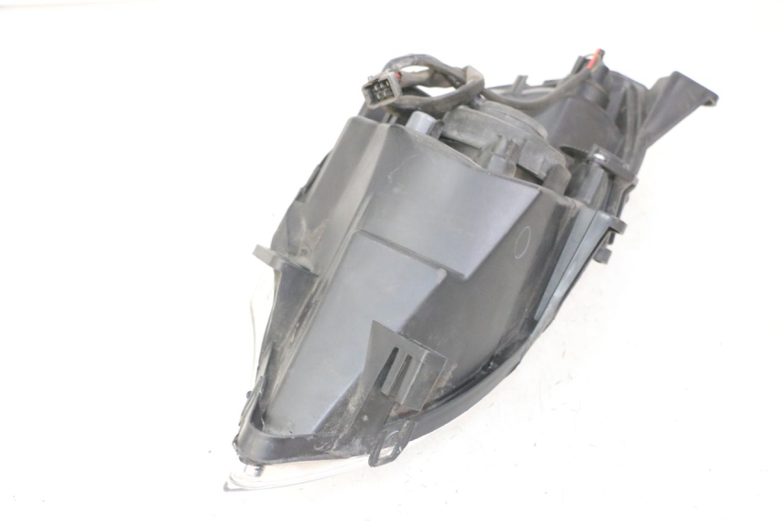 photo de SCHEINWERFER PEUGEOT SATELIS 125 (2013 - 2018) - Detaillierte Sichtprüfung