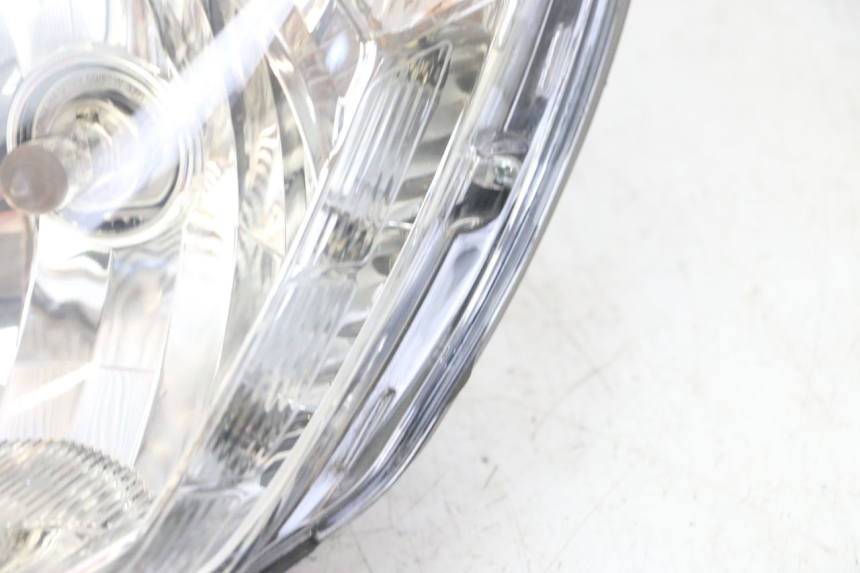 photo de SCHEINWERFER PEUGEOT SATELIS 125 (2013 - 2018) - Oberflächenzustand und Material