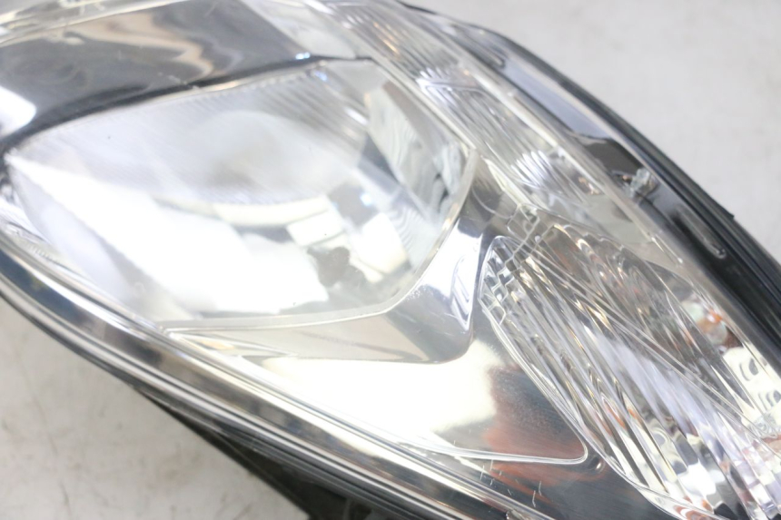 photo de SCHEINWERFER PEUGEOT SATELIS 125 (2013 - 2018) - Geprüftes Gebrauchtteil