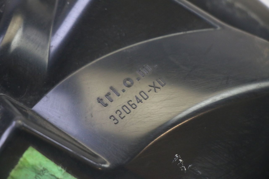 photo de SCHEINWERFER PEUGEOT SATELIS 125 (2006 - 2009) - Charakteristische Merkmale