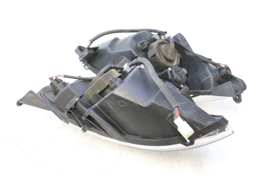 photo de SCHEINWERFER PEUGEOT SATELIS 125 (2013 - 2018) - Detailansicht des Bauteils
