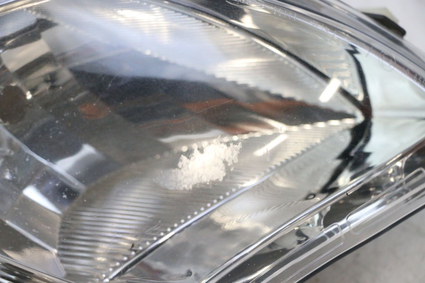 photo de SCHEINWERFER PEUGEOT SATELIS 125 (2013 - 2018) - Detaillierte Sichtprüfung