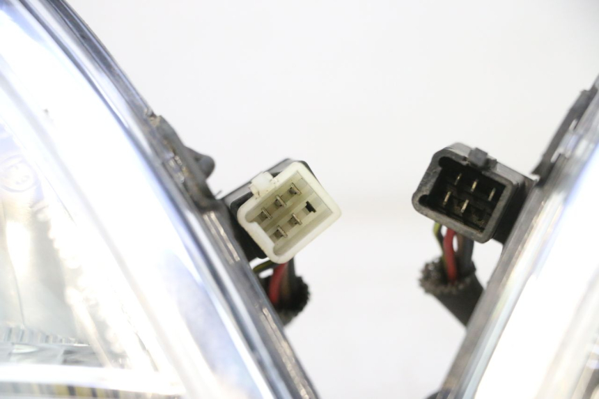 photo de SCHEINWERFER PEUGEOT SATELIS 125 (2013 - 2018) - Alternativer Blickwinkel