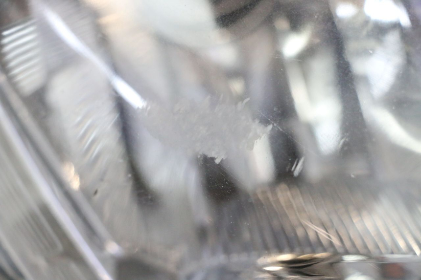photo de SCHEINWERFER PEUGEOT SATELIS 125 (2013 - 2018) - Zoom auf Gebrauchszustand