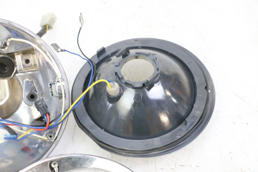 photo de SCHEINWERFER APRILIA SCARABEO GT TOURING 125 (1999 - 2005) - Hochauflösende Nahaufnahme