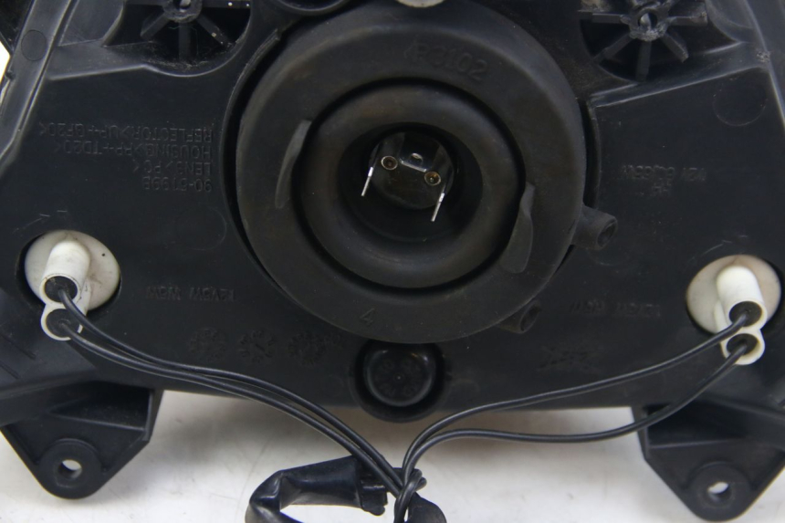 photo de VORDERSCHEINWERFER SUZUKI SIXTEEN 125 (2008 - 2010) - Zoom auf Komponenten