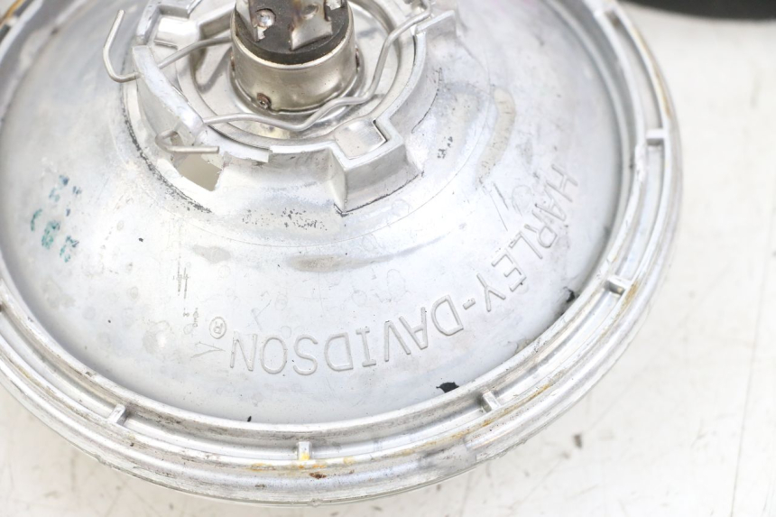 photo de FRONTSCHEINWERFER HARLEY DAVIDSON SPORTSTER XL CUSTOM 1200 (2003 - 2004) - Weitere Ansicht des Artikels