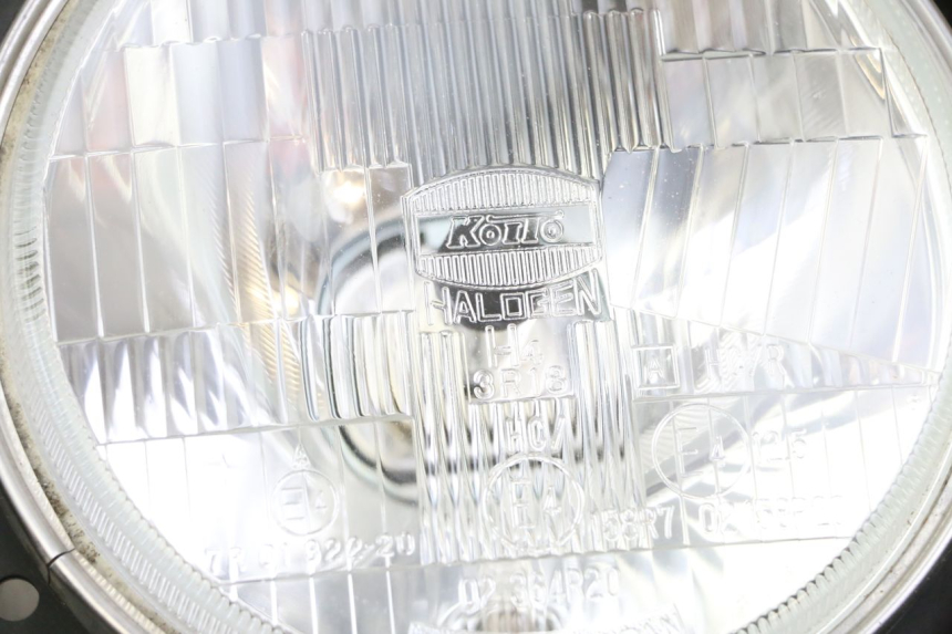 photo de SCHEINWERFER TRIUMPH SPRINT 900 (1995 - 1998) - Details der Befestigungspunkte