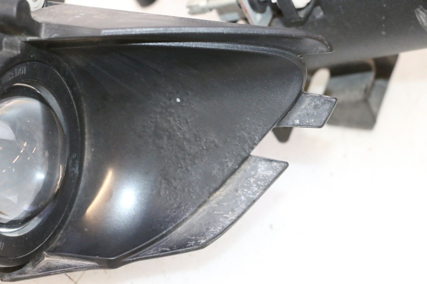 photo de SCHEINWERFER CAN-AM SPYDER RS 1000 (2008 - 2012) - Hochauflösende Nahaufnahme