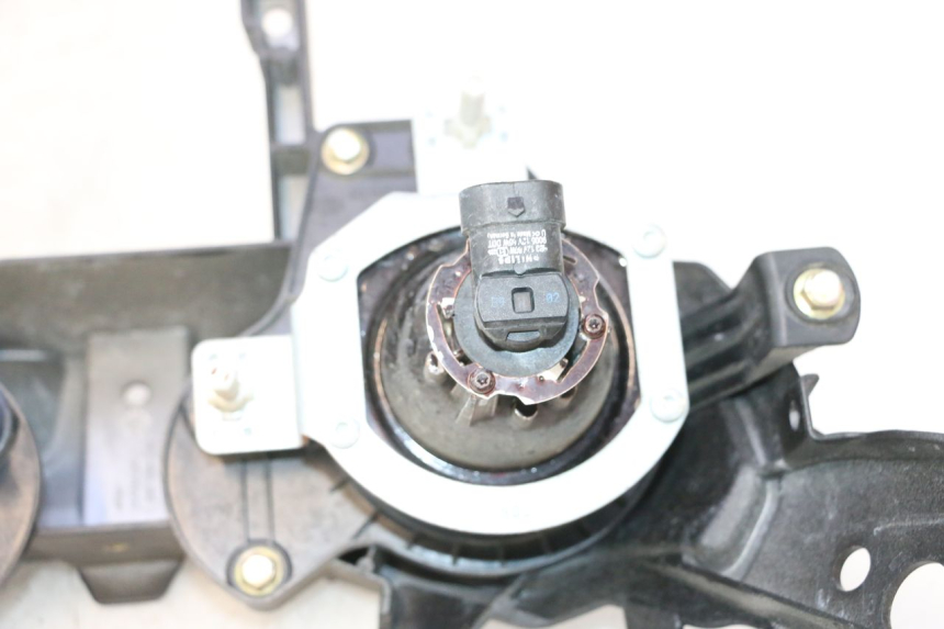 photo de SCHEINWERFER CAN-AM SPYDER RS 1000 (2008 - 2012) - Geprüftes Gebrauchtteil