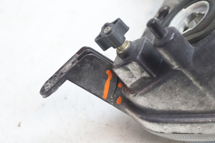 photo de VORDERSCHEINWERFER APRILIA SR 2T 50 (2012 - 2017) - Technische Nahaufnahme