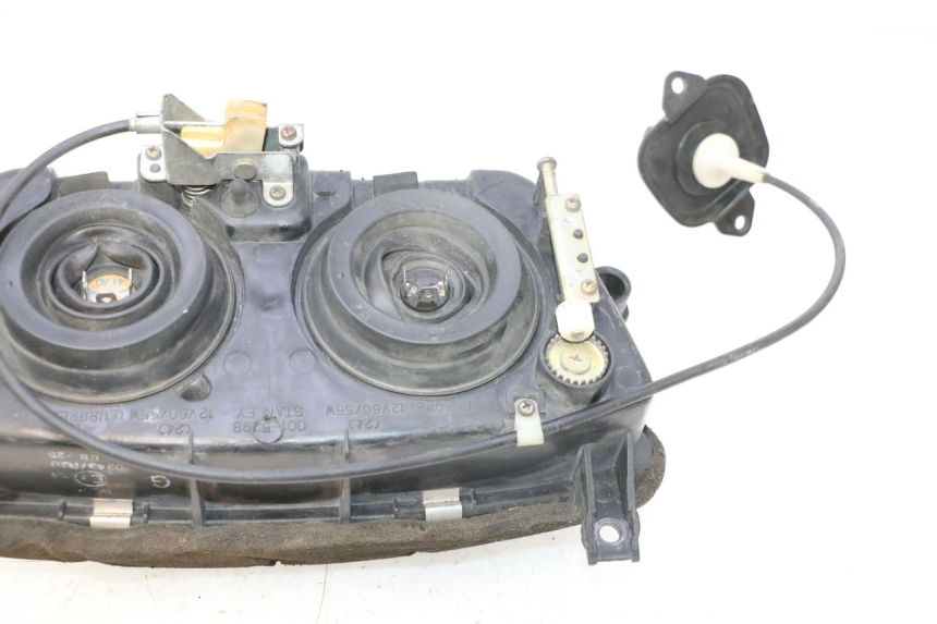photo de SCHEINWERFER HONDA ST PAN EUROPEAN 1100 (1990 - 2002) - Charakteristische Merkmale