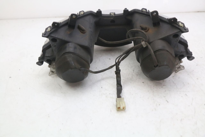 photo de SCHEINWERFER RAZZO STEED 125 (2012 - 2018) - Details der Befestigungspunkte