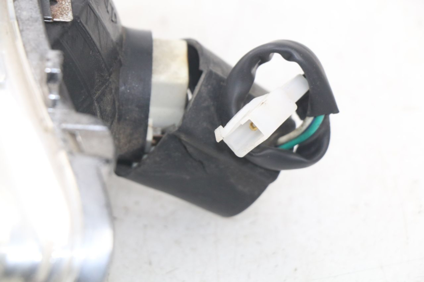 photo de SCHEINWERFER FYM STRADA 50 (2007 - 2014) - Detailansicht des Bauteils