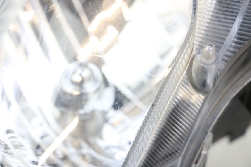 photo de SCHEINWERFER SUZUKI BURGMAN 125 (2018 - 2021) - Alternative Perspektive