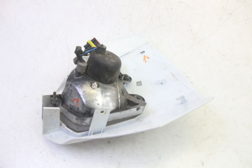 photo de SCHEINWERFER KSR TR SM 50 (2015 - 2018) - Details der Befestigungspunkte