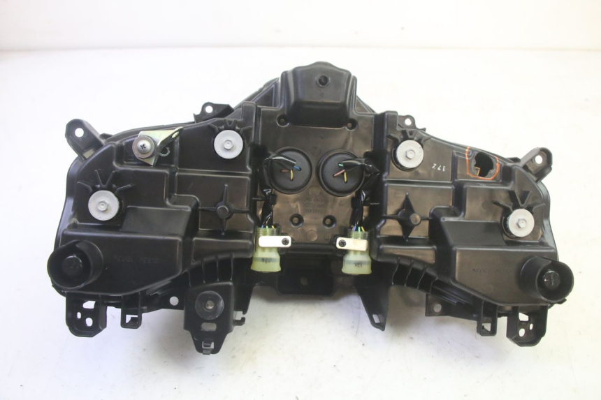 photo de SCHEINWERFER YAMAHA TRICITY 300 (2020 - 2024) - Hochauflösende Nahaufnahme