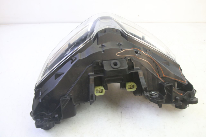 photo de SCHEINWERFER YAMAHA TRICITY 300 (2020 - 2024) - Kennzeichnungen und Originalreferenzen