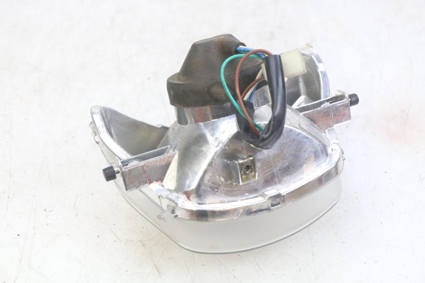 photo de VORDERSCHEINWERFER PEUGEOT TWEET 4T 50 (2018 - 2022) - Oberflächenzustand und Material