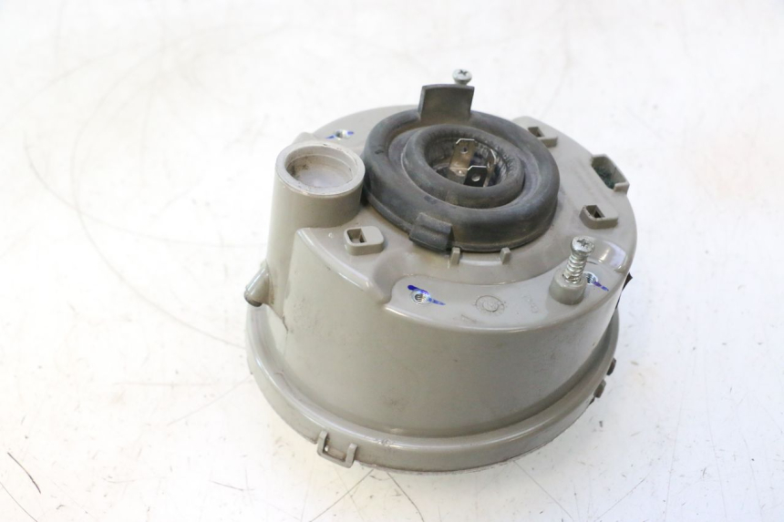 photo de SCHEINWERFER PIAGGIO VESPA PRIMAVERA 2T 50 (2013 - 2018) - Oberflächenzustand und Material