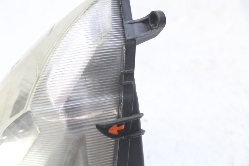 photo de SCHEINWERFER PEUGEOT VIVACITY 125 (2010 - 2017) - Details der Befestigungspunkte