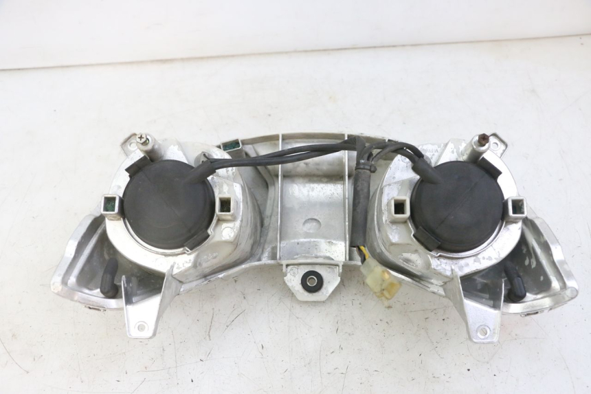 photo de VORDERSCHEINWERFER YAMAHA X-MAX XMAX 125 (2010 - 2013) - Technische Nahaufnahme