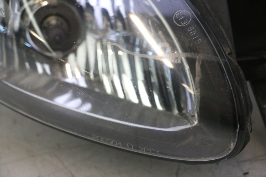 photo de SCHEINWERFER PIAGGIO X9 AMALFI 180 (2000 - 2003) - Detailansicht des Bauteils